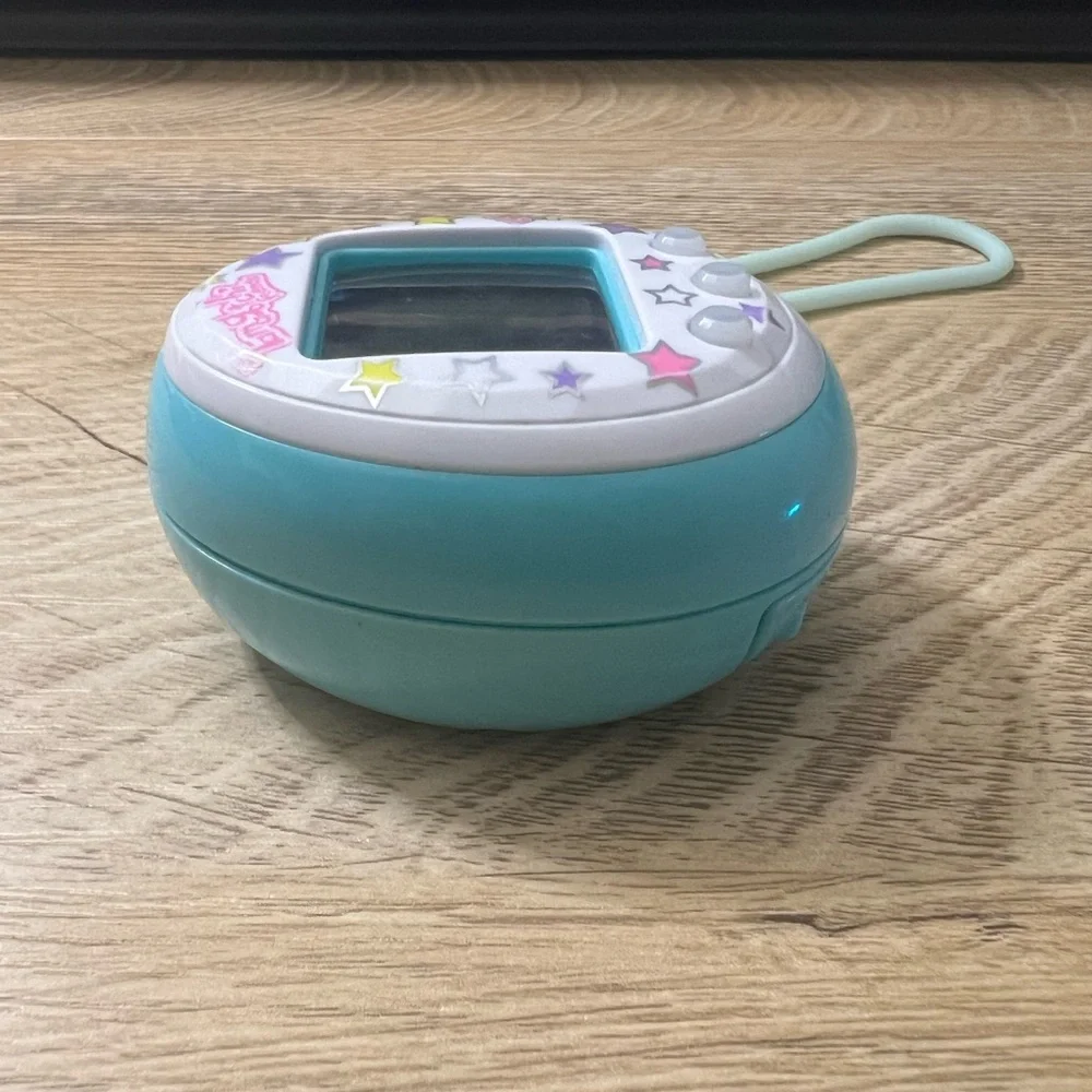 Tamagotchi Friends Blue/White/Stars RARE!!